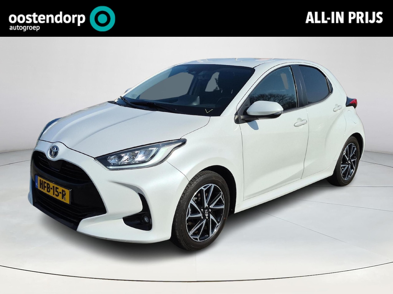 Toyota Yaris - 1.5 Hybrid Dynamic | Carplay | Stoelverwarming | Licht metalen velgen | LED koplampen | - AutoWereld.nl