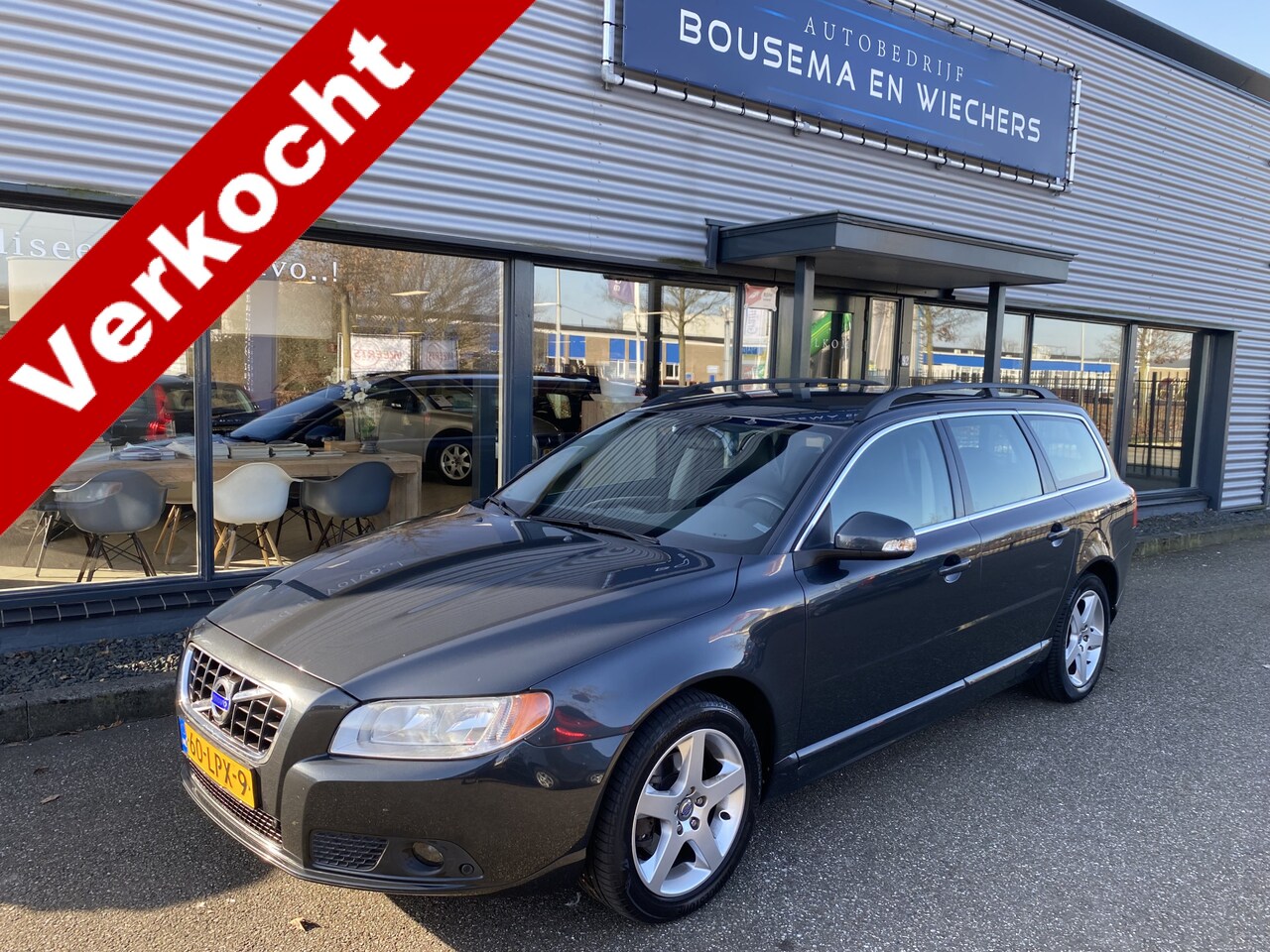 Volvo V70 - 2.4D Momentum 5-Cilinder+Youngtimer! - AutoWereld.nl