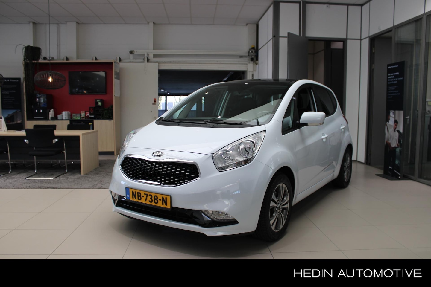 Kia Venga - 1.4 CVVT ExecutiveLine 1.4 CVVT ExecutiveLine - AutoWereld.nl