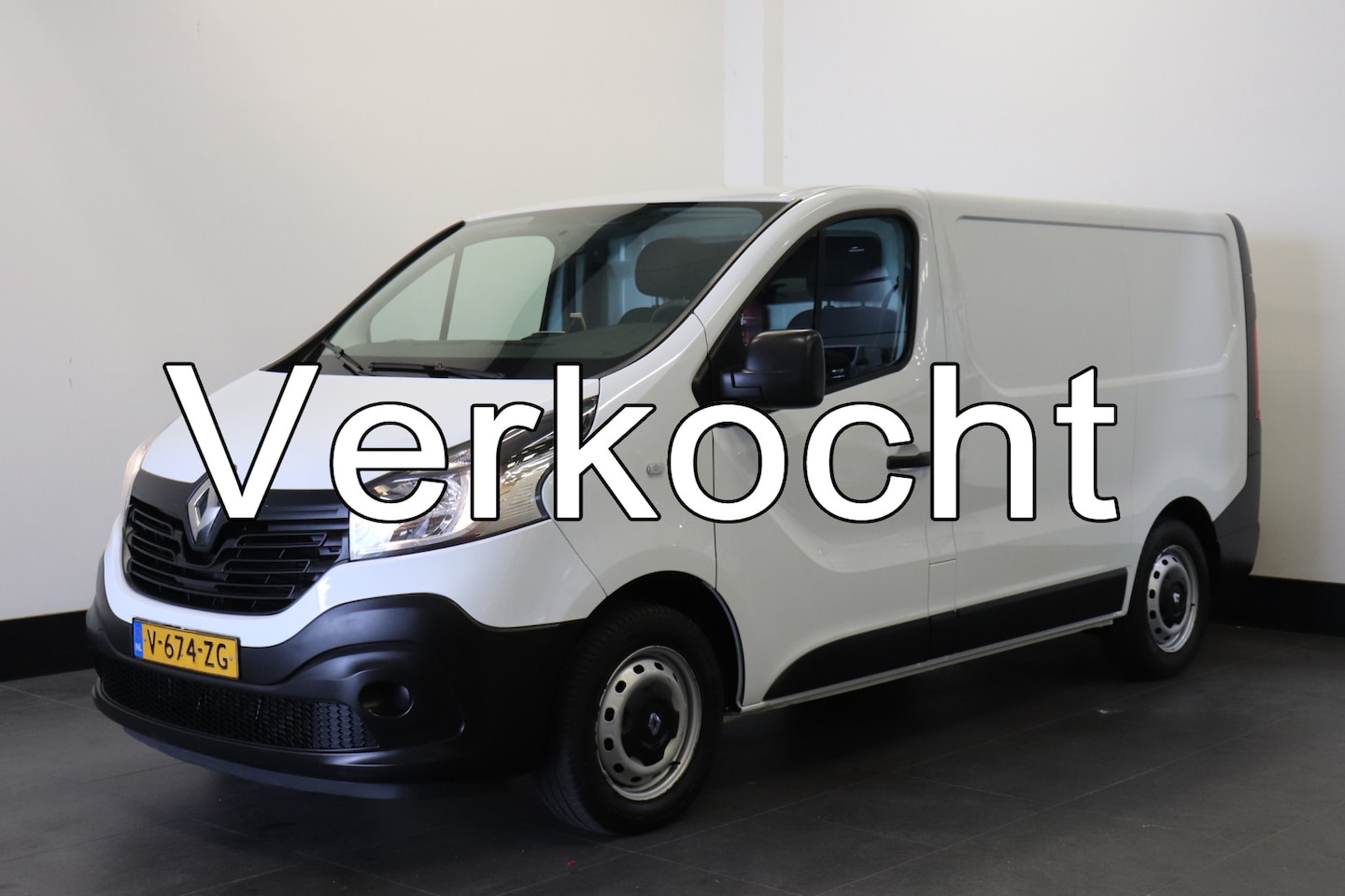 Renault Trafic - 1.6 dCi 125PK - EURO 6 Airco - Navi - Cruise - € 12.499,- Excl. - AutoWereld.nl