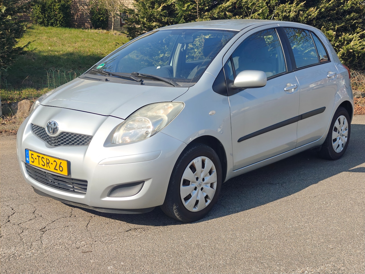 Toyota Yaris - 1.3 VVTi Dynamic - AutoWereld.nl