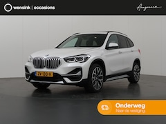 BMW X1 - sDrive20i VDL Nedcar Edition | High Executive | Panoramadak | Harman/kardon audio | Ledere