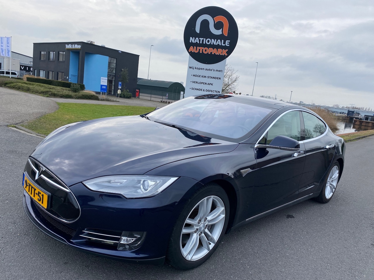 Tesla Model S - 2014 * 85 Base * PANO * SPOT PRIJS !! - AutoWereld.nl