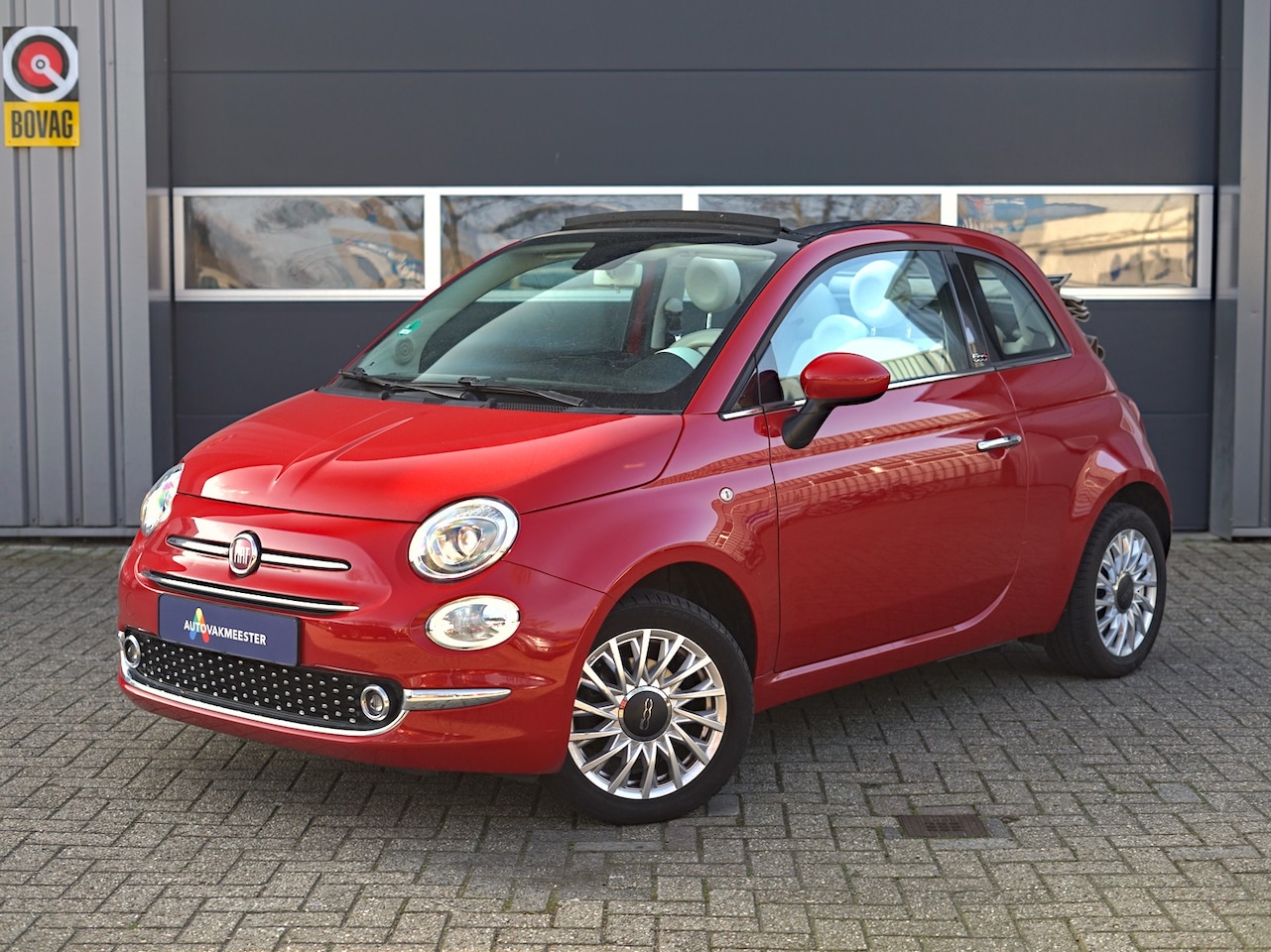 Fiat 500 C - 1.2 Lounge | Navi | Cruise Control | Airco | PDC | All Season | Interesse? Bel of App naar - AutoWereld.nl