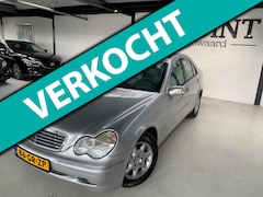 Mercedes-Benz C-klasse - 200 K. Elegance 2001 Automaat 68000KM NAP Unieke KM Stand Nieuwstaat Youngtimer Leer, Clim