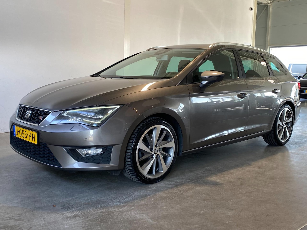 Seat Leon ST - 1.8 TSI Automaat FR Dynamic - AutoWereld.nl