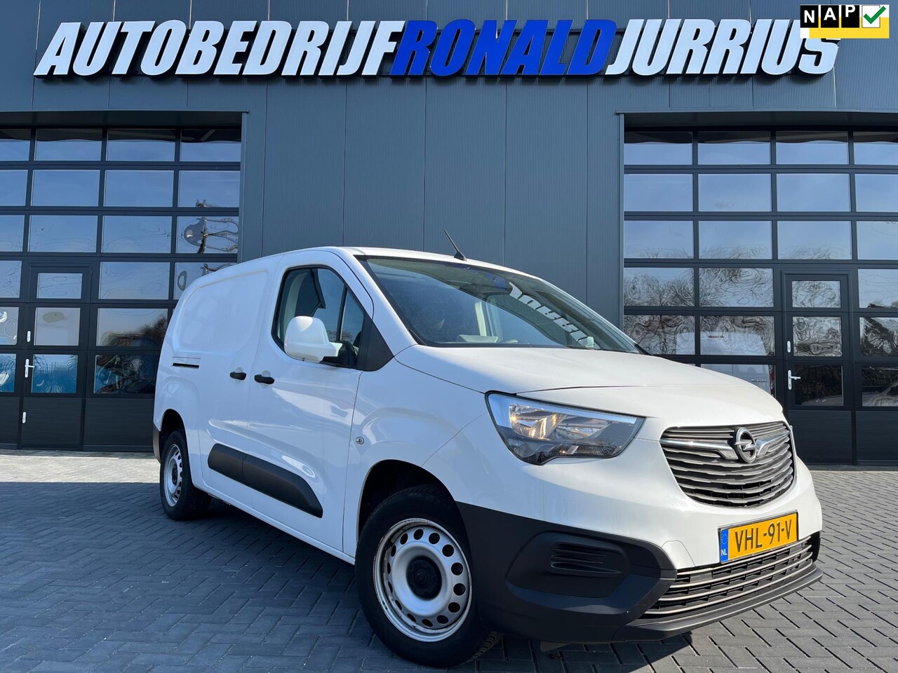 Opel Combo - 1.5D L2H1 Edition NL.Auto/Lengte 2/Navigatie/Zijschuifdeur/Trekhaak/Cruise/1Ste Eigenaar/D - AutoWereld.nl