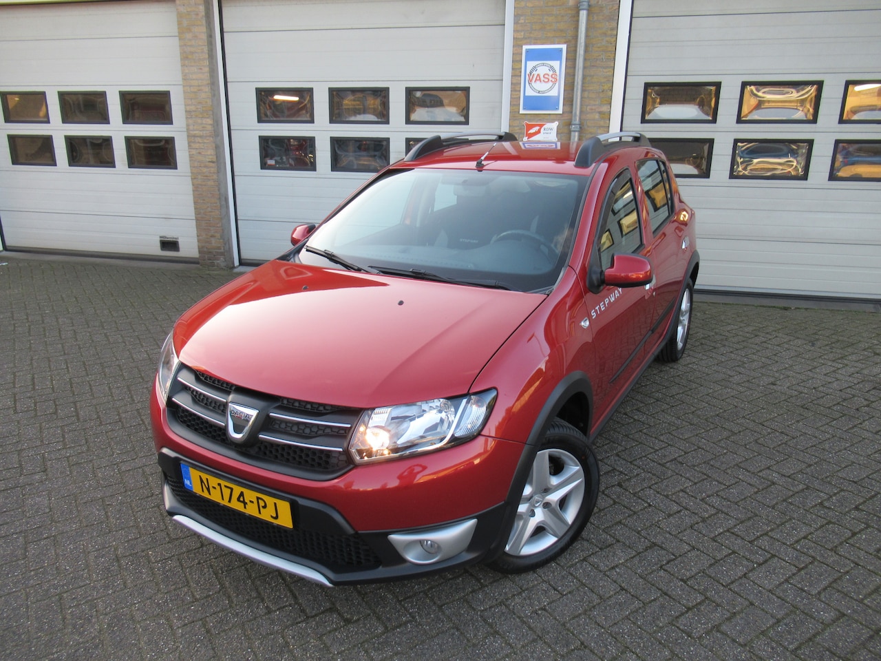 Dacia Sandero Stepway - 0.9 TCe Lauréate - AutoWereld.nl