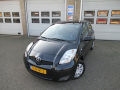 Toyota Yaris - 1.0 VVTi Acces