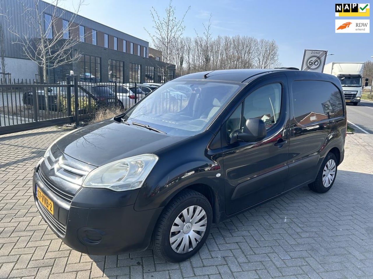 Citroën Berlingo - 1.6 HDI 500 Comfort AIRCO! NWE APK! - AutoWereld.nl