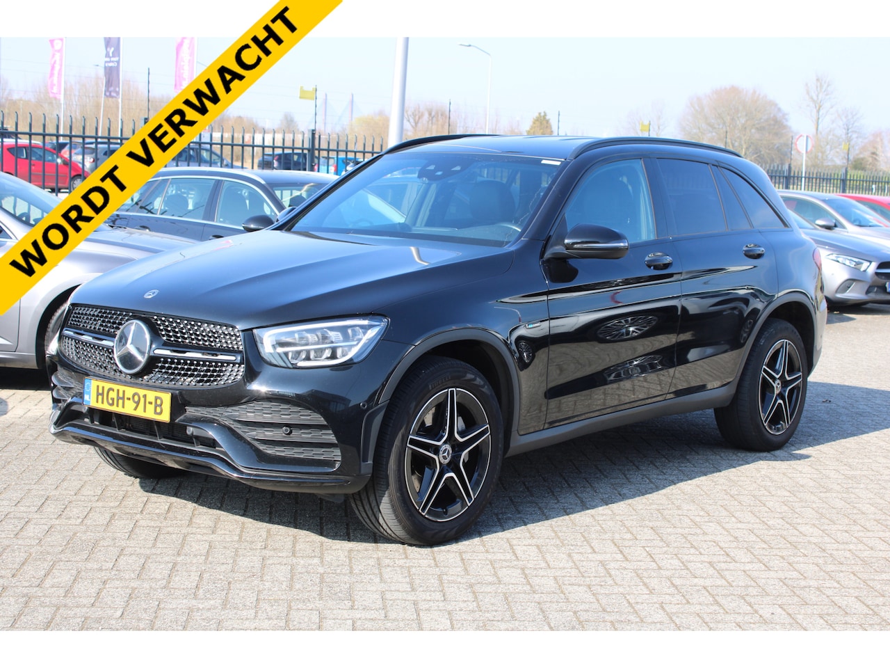 Mercedes-Benz GLC-klasse - 300e 4MATIC Business Solution AMG NIGHT VIRTUAL SFEER TREKHAAK - AutoWereld.nl