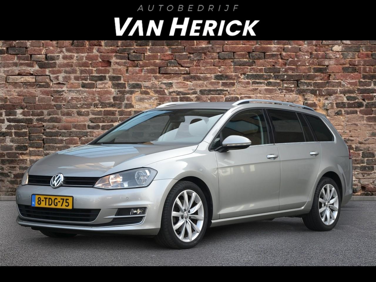 Volkswagen Golf Variant - 1.2 TSI Highline | Cruise | Navi | Clima | Trekhaak - AutoWereld.nl