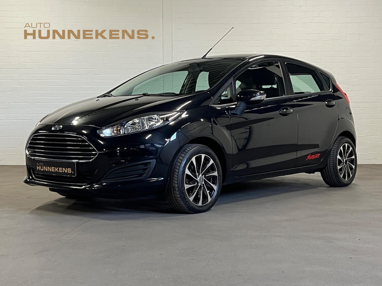 Ford Fiesta - 1.25 Trend Cruise control | Stoelverwarming | Airco | Voorruit verwarming - AutoWereld.nl