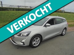 Ford Focus Wagon - focus 1.0 benzine staion airco ecc lmv navigatie 84.000km