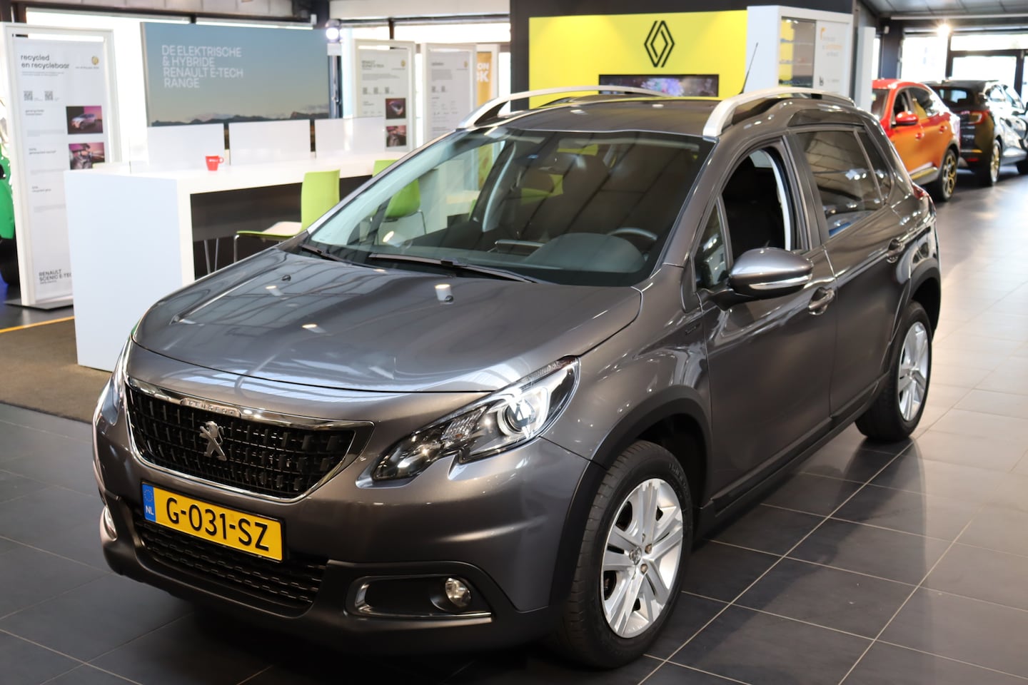 Peugeot 2008 - 1.2 PureTech Signature 1.2 PureTech Signature - AutoWereld.nl