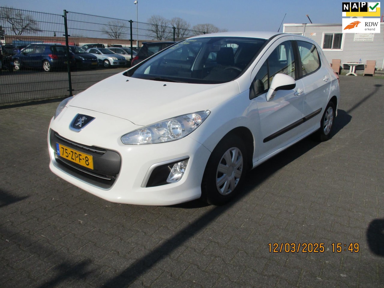 Peugeot 308 - Peugeot 308 1.6 VTi Blue Lease 5DRS-AIRCO-NAVIGATIE - AutoWereld.nl