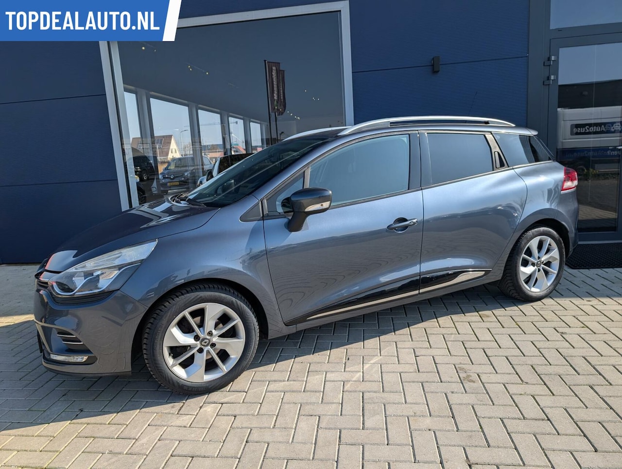 Renault Clio Estate - 0.9 TCe Limited/Cruise/Navi/Lage km - AutoWereld.nl