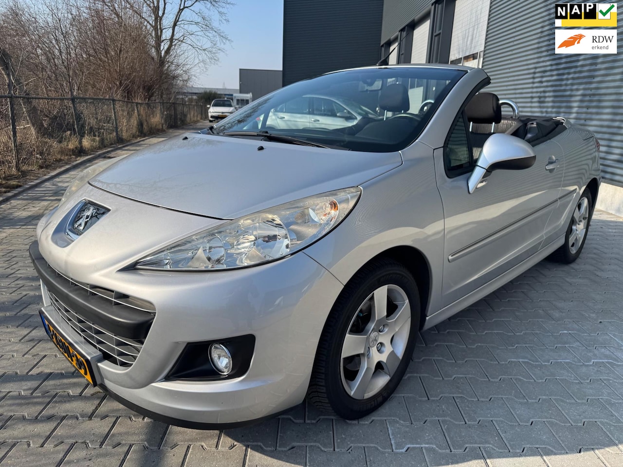 Peugeot 207 CC - 1.6 VTi Nieuwstaat!! 94xxx nap Nieuwe apk!!! - AutoWereld.nl