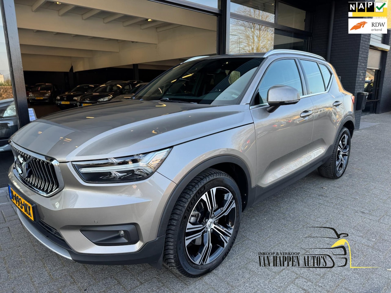 Volvo XC40 - 2.0 T4 Inscription 2.0 T4 Inscription - AutoWereld.nl