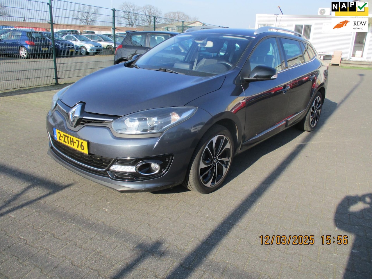 Renault Mégane Estate - Renault Mégane Estate 1.2 TCe Bose- LET OP LOOPT OP 3 CILINDERS - AutoWereld.nl