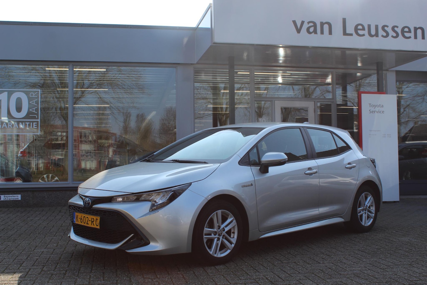 Toyota Corolla - 1.8 Hybrid Active 1.8 Hybrid Active - AutoWereld.nl