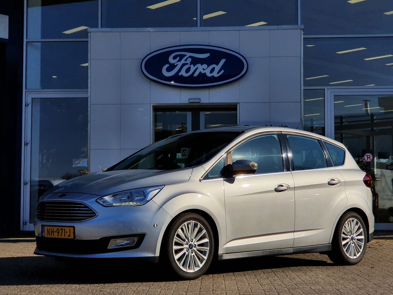 Ford C-Max - 1.0 Titanium | Apple Carplay | 17 inch | Cruise Control | Apple Carplay/Android Auto|telef - AutoWereld.nl