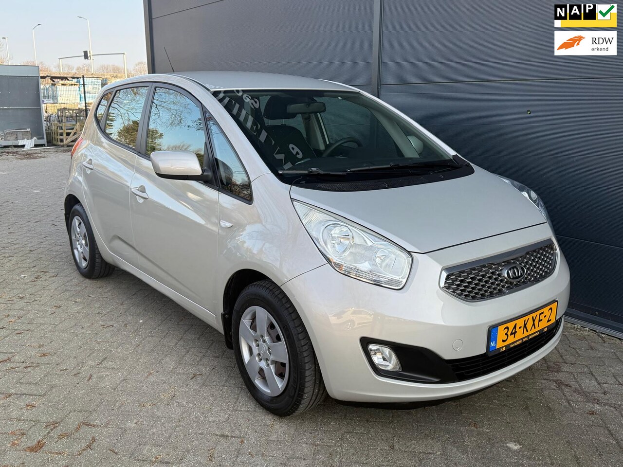 Kia Venga - 1.4 CVVT X-tra/Airco/cruise/bluet/1STE EIGEN/park sensor - AutoWereld.nl