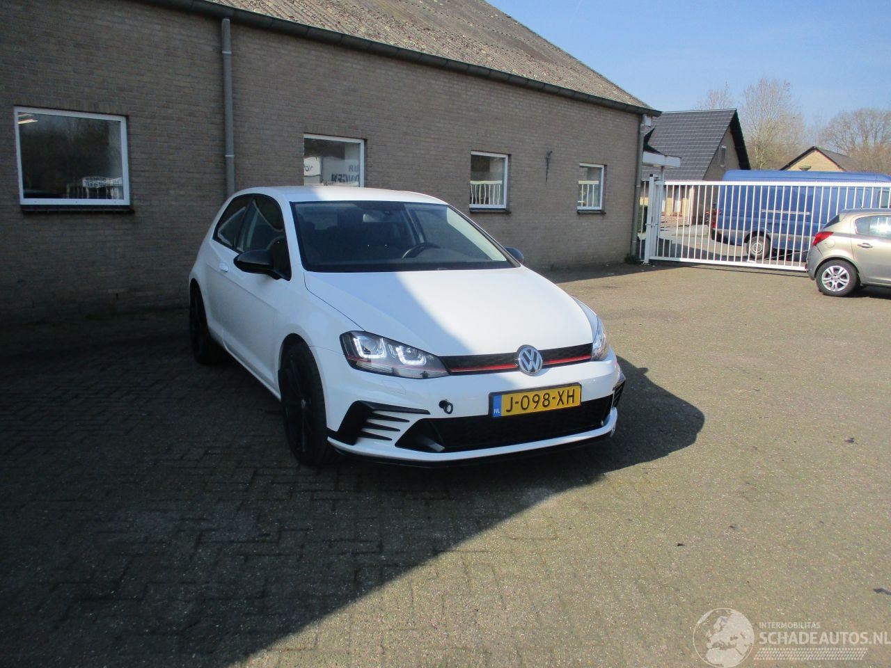 Volkswagen Golf - 1.2 TSI Trendline 1.2 TSI Trendline - AutoWereld.nl