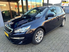 Peugeot 308 - 1.2 PureTech Style / Navi / PDC / Trekhaak