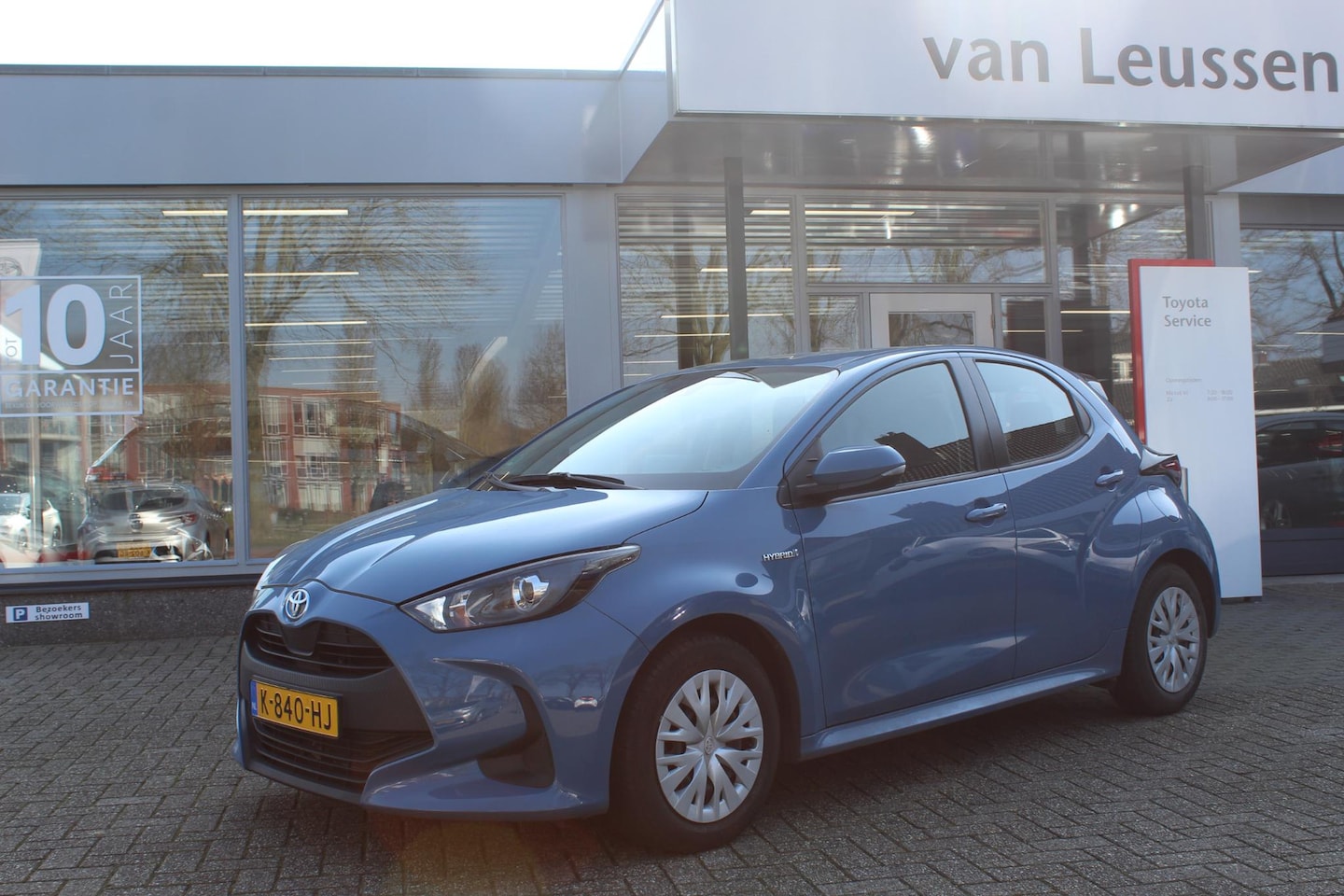 Toyota Yaris - 1.5 Hybrid Active 1.5 Hybrid Active - AutoWereld.nl