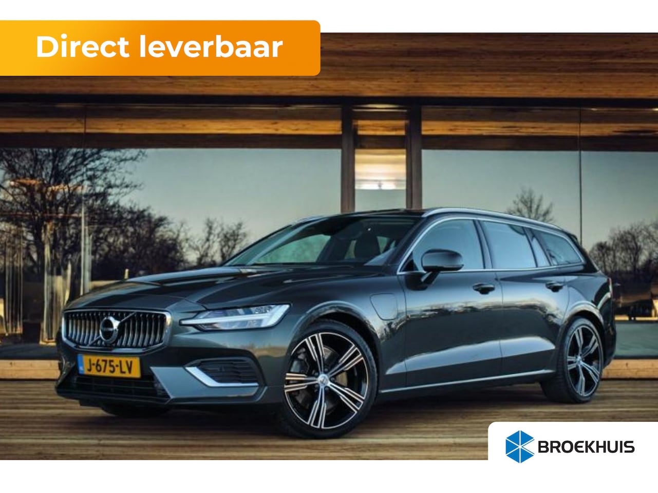 Volvo V60 - T6 Recharge AWD Inscription | Adaptive Cruise | Harman/Kardon | Panoramadak | Camera | Tre - AutoWereld.nl