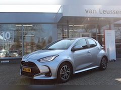 Toyota Yaris - 1.5 HYBRID DYNAMIC KEYLESS NAVI 16"LM-VELGEN LED DAB AD-CRUISE APPLE/ANDROID