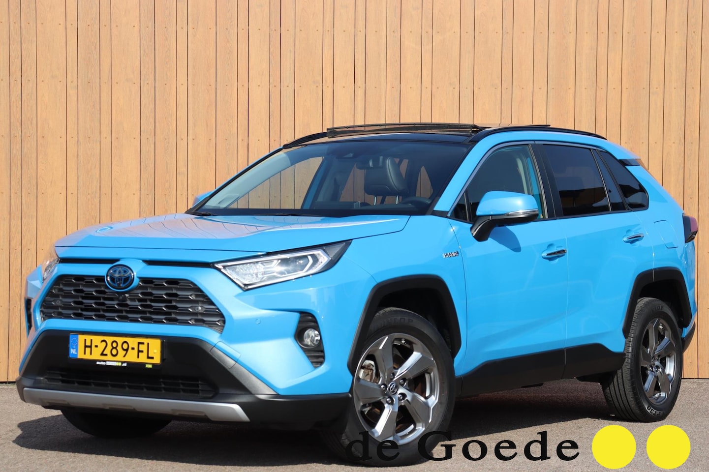 Toyota RAV4 - 2.5 Hybrid AWD Executive org. NL-auto schuifdak leer JBL camera's trekhaak - AutoWereld.nl