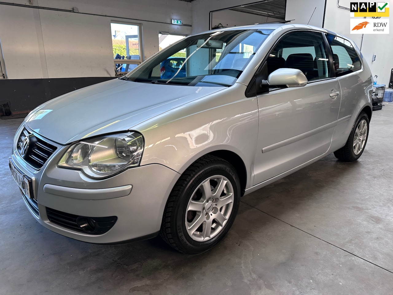 Volkswagen Polo - 1.4-16V Optive 1.4-16V Optive - AutoWereld.nl