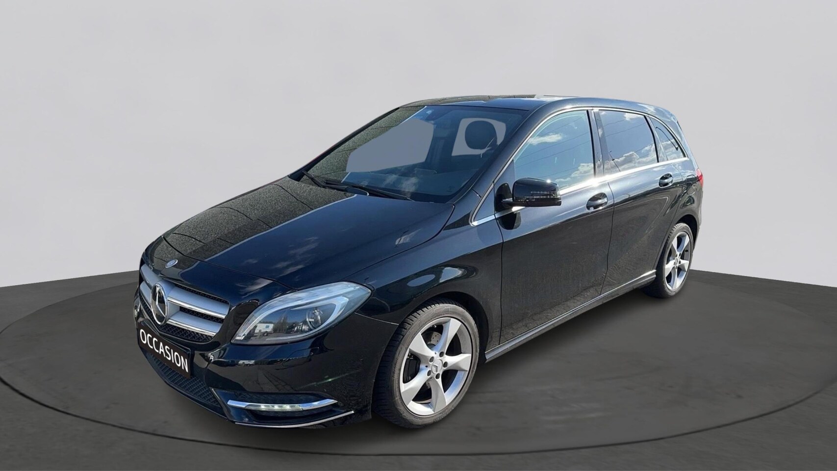 Mercedes-Benz B-klasse - 180 Ambition / Navigatie / Cruise Control / Xenon - AutoWereld.nl