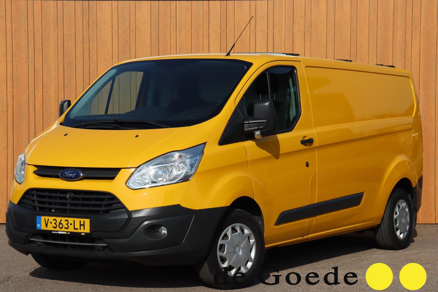 Ford Transit Custom - 290 2.0 TDCI L2H1 Trend org.NL-auto - AutoWereld.nl