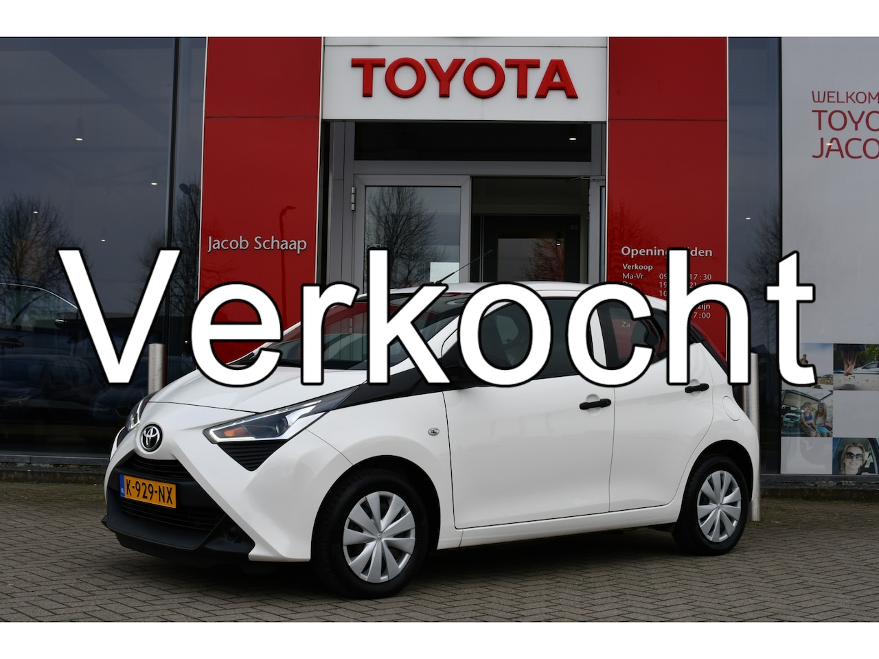 Toyota Aygo - 1.0 VVT-i x-fun 5-deurs 72pk | Airco | Dealer onderhouden | BTW-auto | - AutoWereld.nl