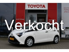 Toyota Aygo - 1.0 VVT-i x-fun 5-deurs 72pk | Airco | Dealer onderhouden | BTW-auto |