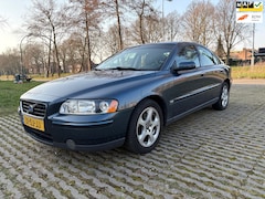 Volvo S60 - 2.4D Edition / airco / cruise control / nieuwe apk