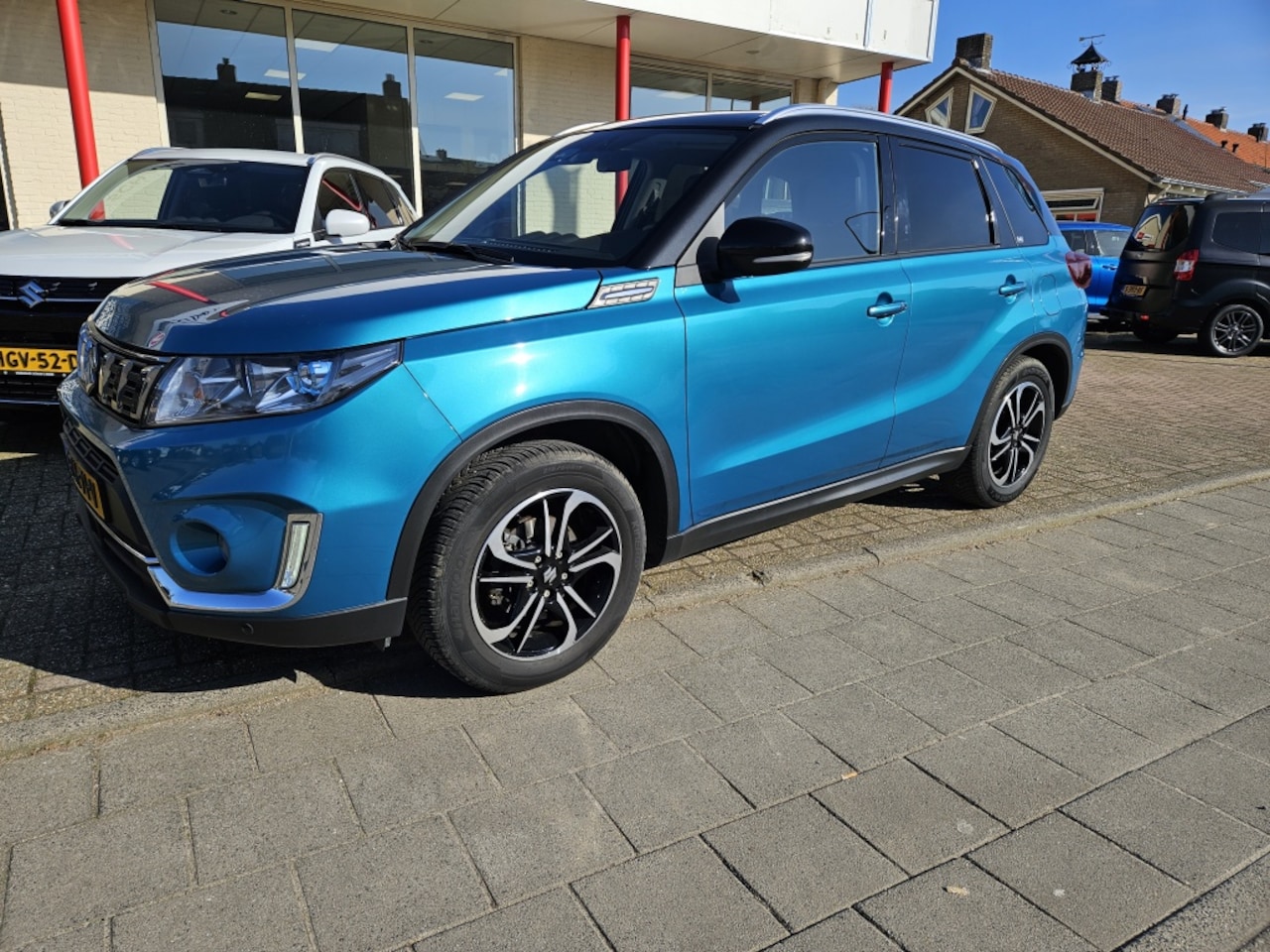 Suzuki Vitara - 1.4 Boosterjet Stijl | Allgrip | Automaat | Trekhaak | Rijklaarp - AutoWereld.nl