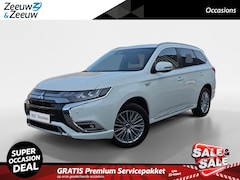 Mitsubishi Outlander - 2.4 PHEV Instyle | Trekhaak | Camera | Lederen bekleding | Schuif/kanteldak | Full map nav