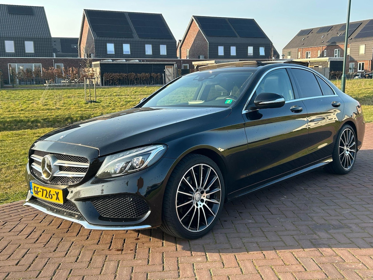 Mercedes-Benz C-klasse - 220 CDI AMG Pano | Luchtvering | Trekhaak | Burmester | Camera | Distronic | Dealer Onderh - AutoWereld.nl