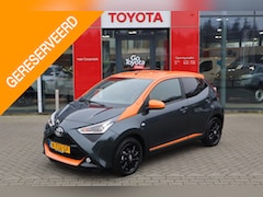 Toyota Aygo X - X-JBL AUTOMAAT 5-DEURS CLIMA JBL-AUDIO 15"LMV-ZWART CAMERA PRIVACY-GLASS LED NL-AUTO