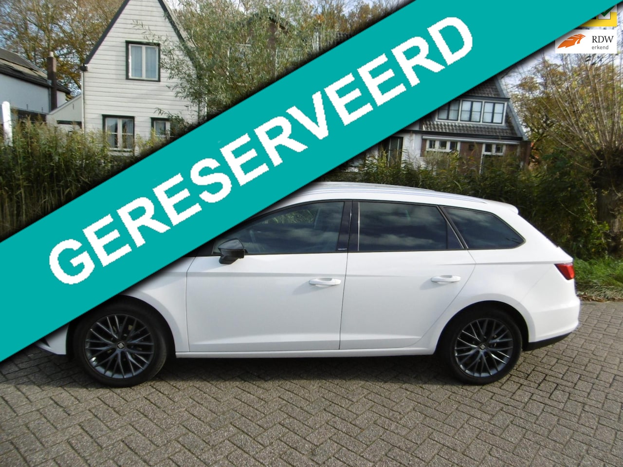 Seat Leon ST - 1.2 TSI Style 110pk 2e eig. Clima Cruise Trekhaak 1300kg PDC - AutoWereld.nl