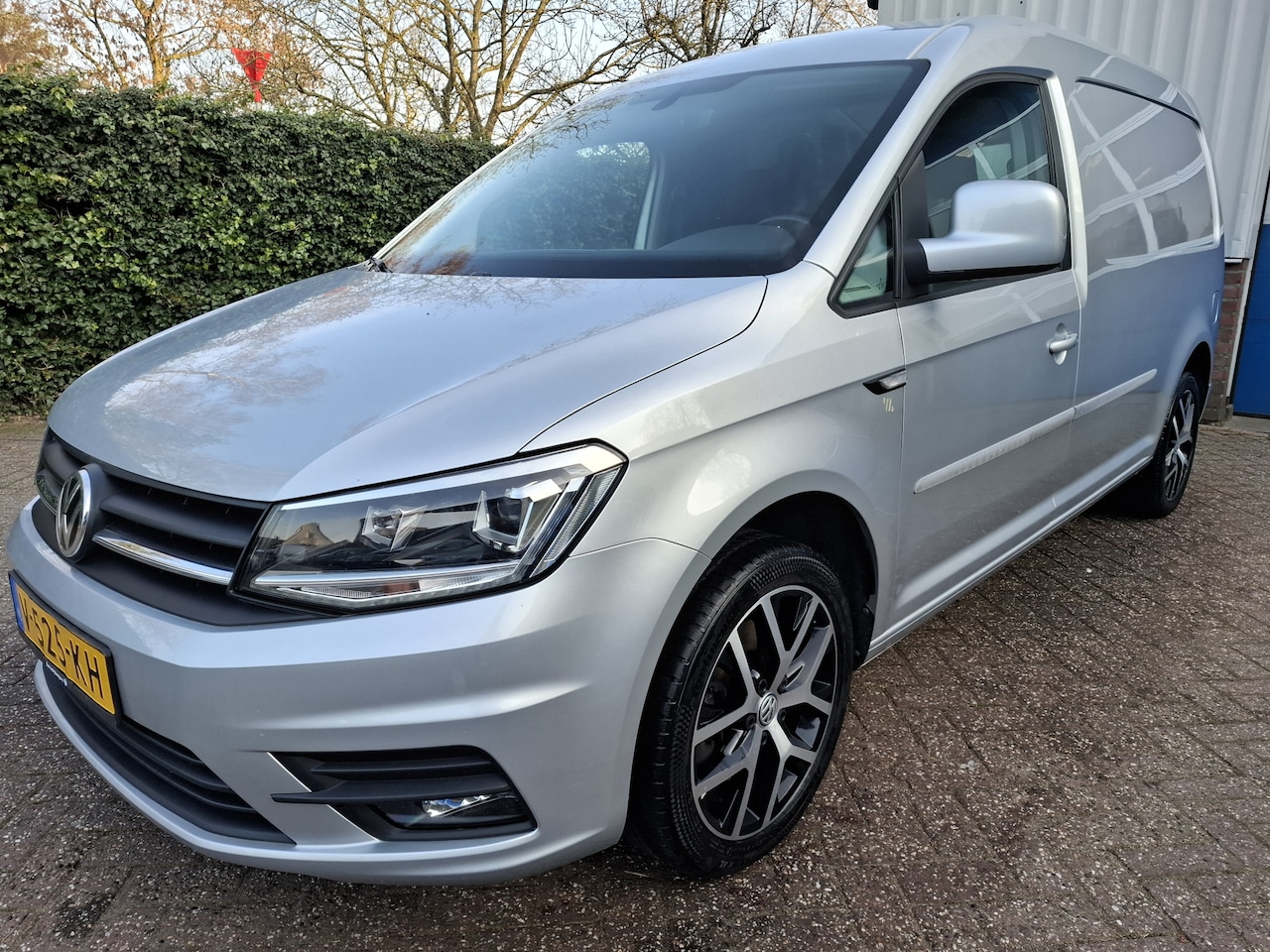 Volkswagen Caddy Maxi - 2.0 TDI L2H1 BMT Highline AIRCO/CRUISE/NAVI/LED 150PK - AutoWereld.nl