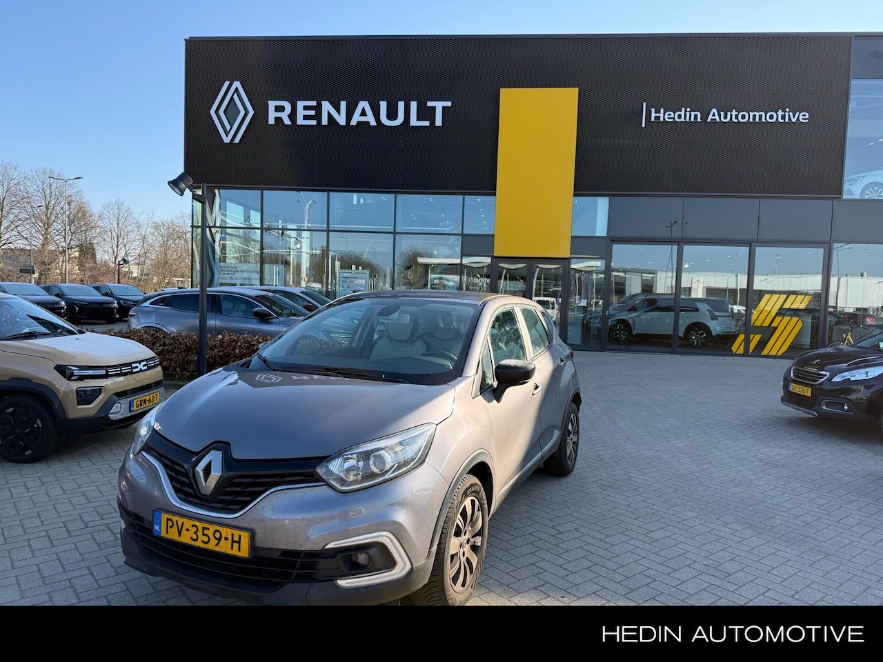 Renault Captur - TCe 90 Zen | Climate Control | Trekhaak - AutoWereld.nl