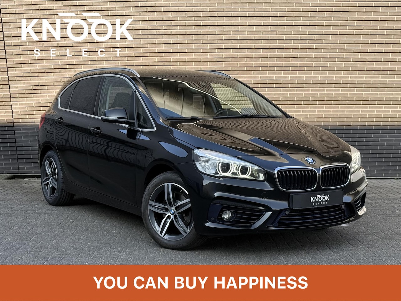 BMW 2-serie Active Tourer - 218i Sport | Sportleder | Head Up | Camera | Adaptive LED |Navi Plus | HiFi Premium - AutoWereld.nl