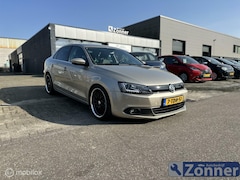 Volkswagen Jetta - 1.4 TSI Hybrid Highline