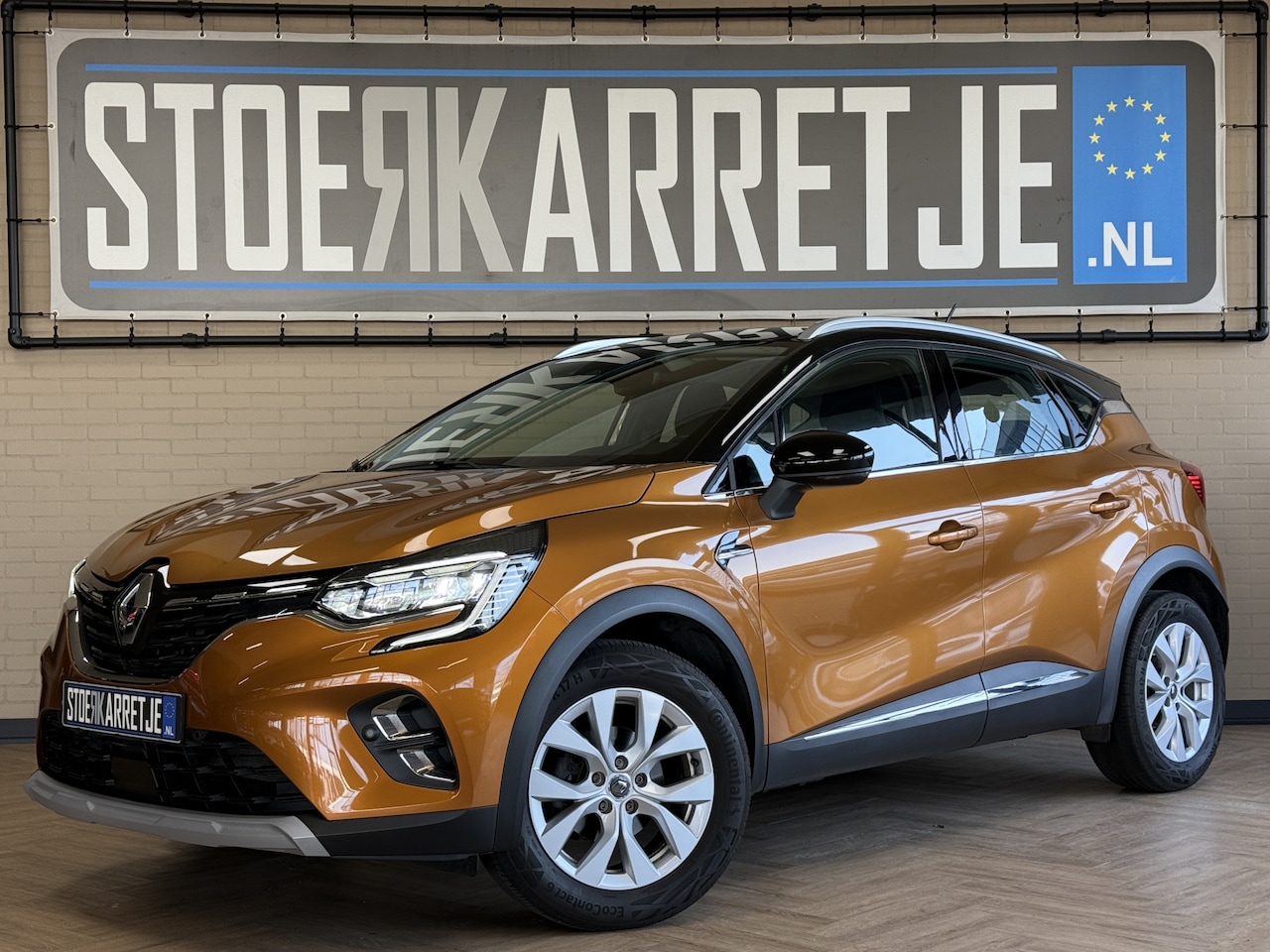 Renault Captur - 1.3 TCe 130 Intens | Navi | ACC | Blindspot | Camera | PDC V+A | Stuurverwarming | 100% De - AutoWereld.nl