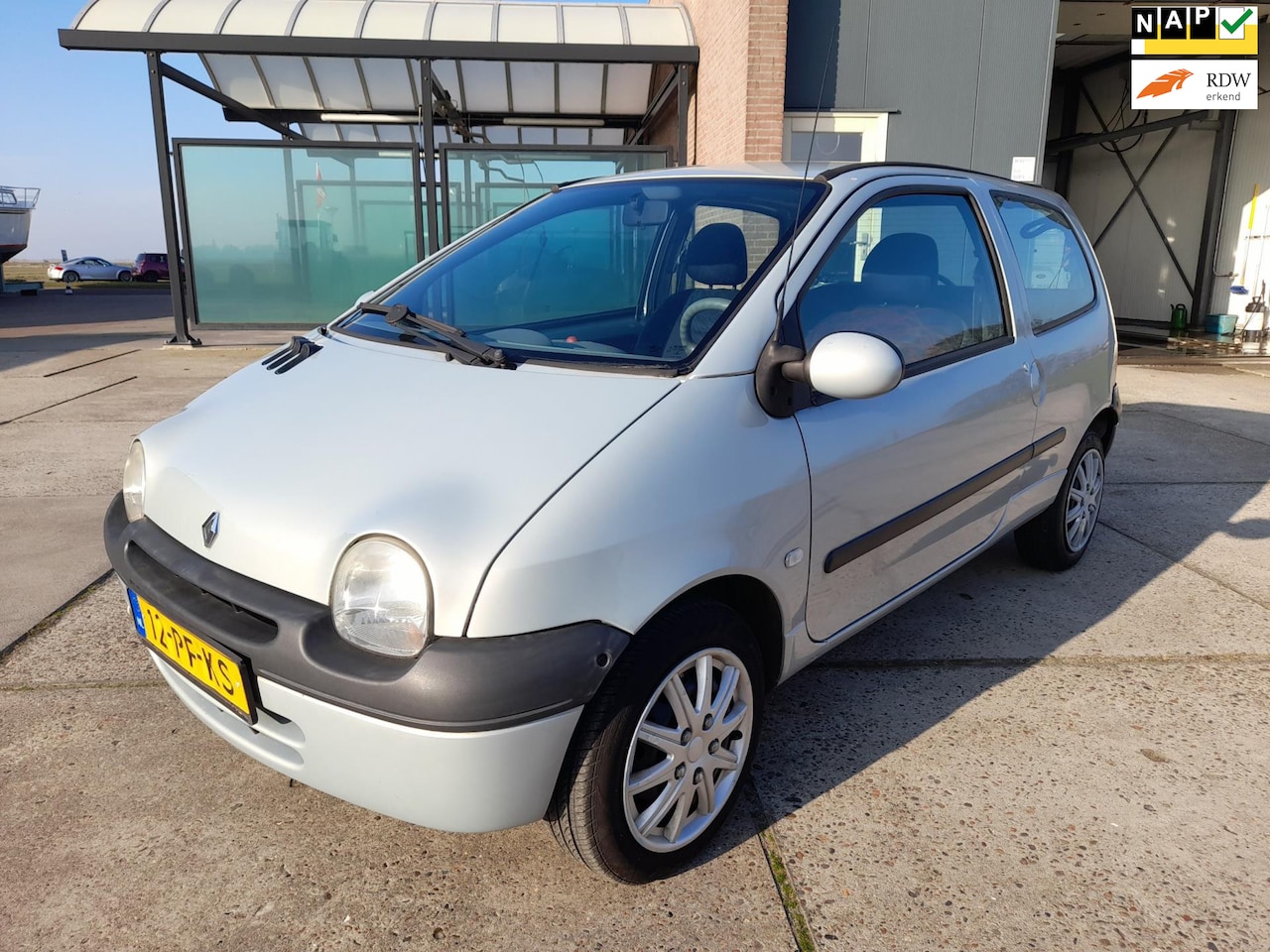 Renault Twingo - 1.2 Privilège !!! AIRCO/CRUISE CONTROLE !!! - AutoWereld.nl